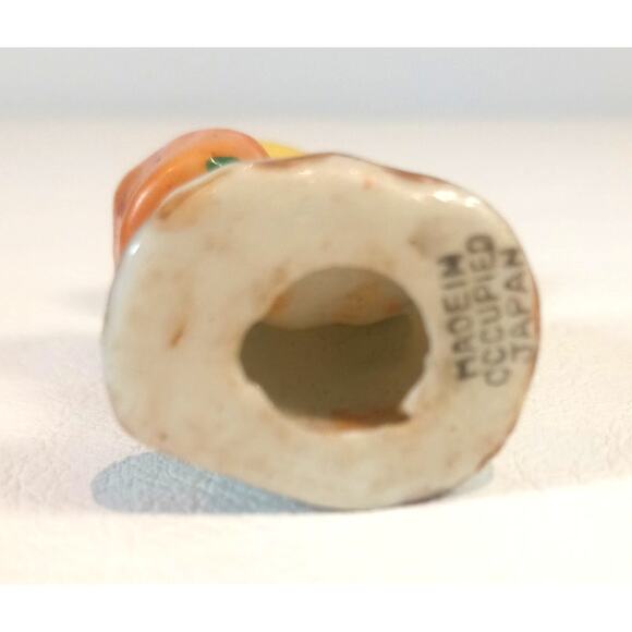 Vintage Porcelain Boy Figurine Made in Occupied Japan 2.5" - Picture 2 of 6